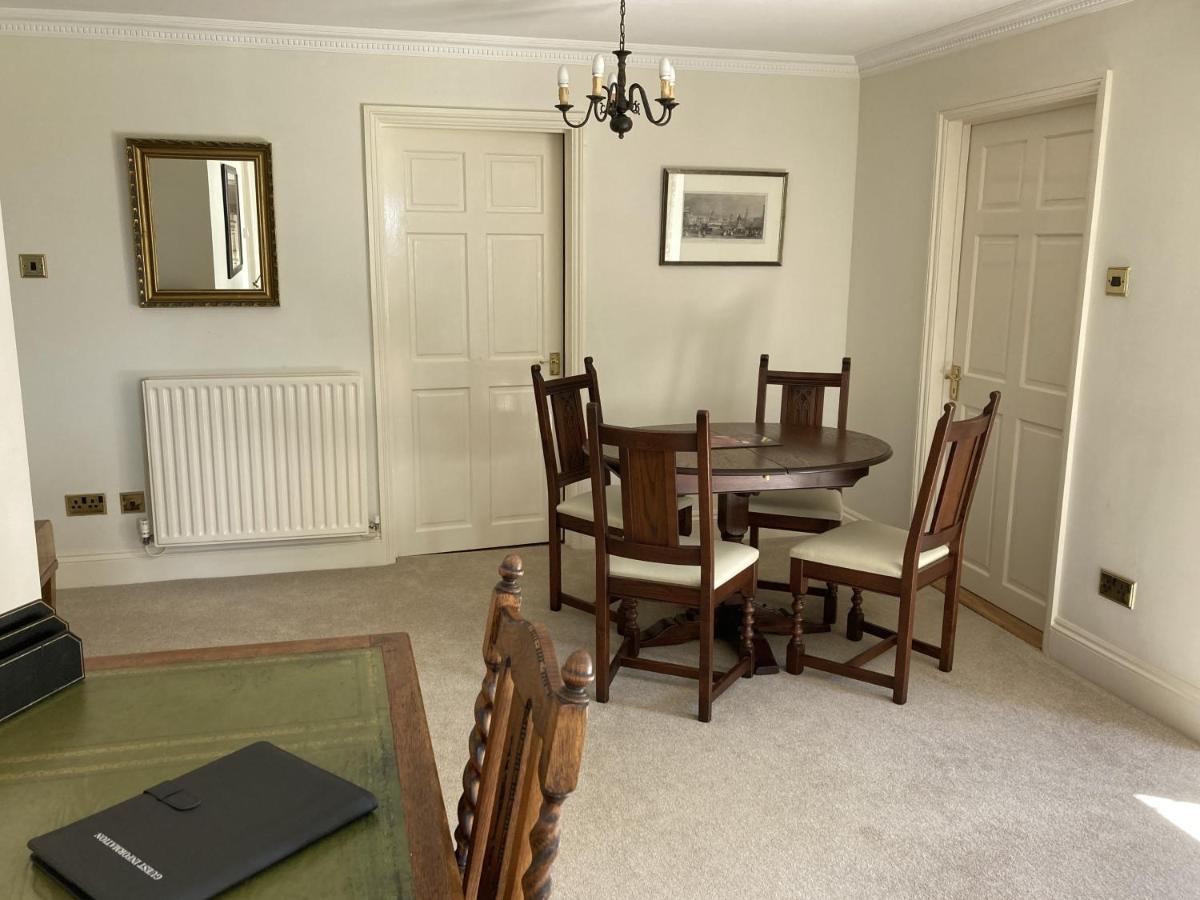 Exclusive 2 Bedroom Apartment With Summer House And Hot Tub Daventry Eksteriør billede