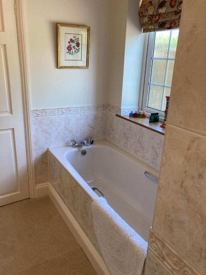 Exclusive 2 Bedroom Apartment With Summer House And Hot Tub Daventry Eksteriør billede