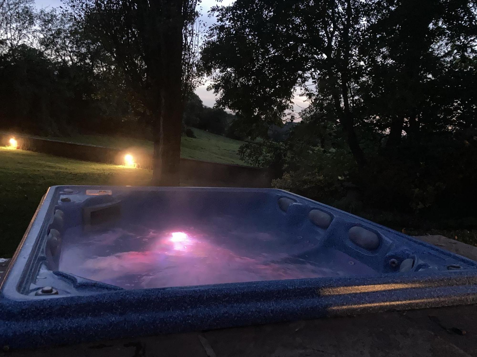 Exclusive 2 Bedroom Apartment With Summer House And Hot Tub Daventry Eksteriør billede