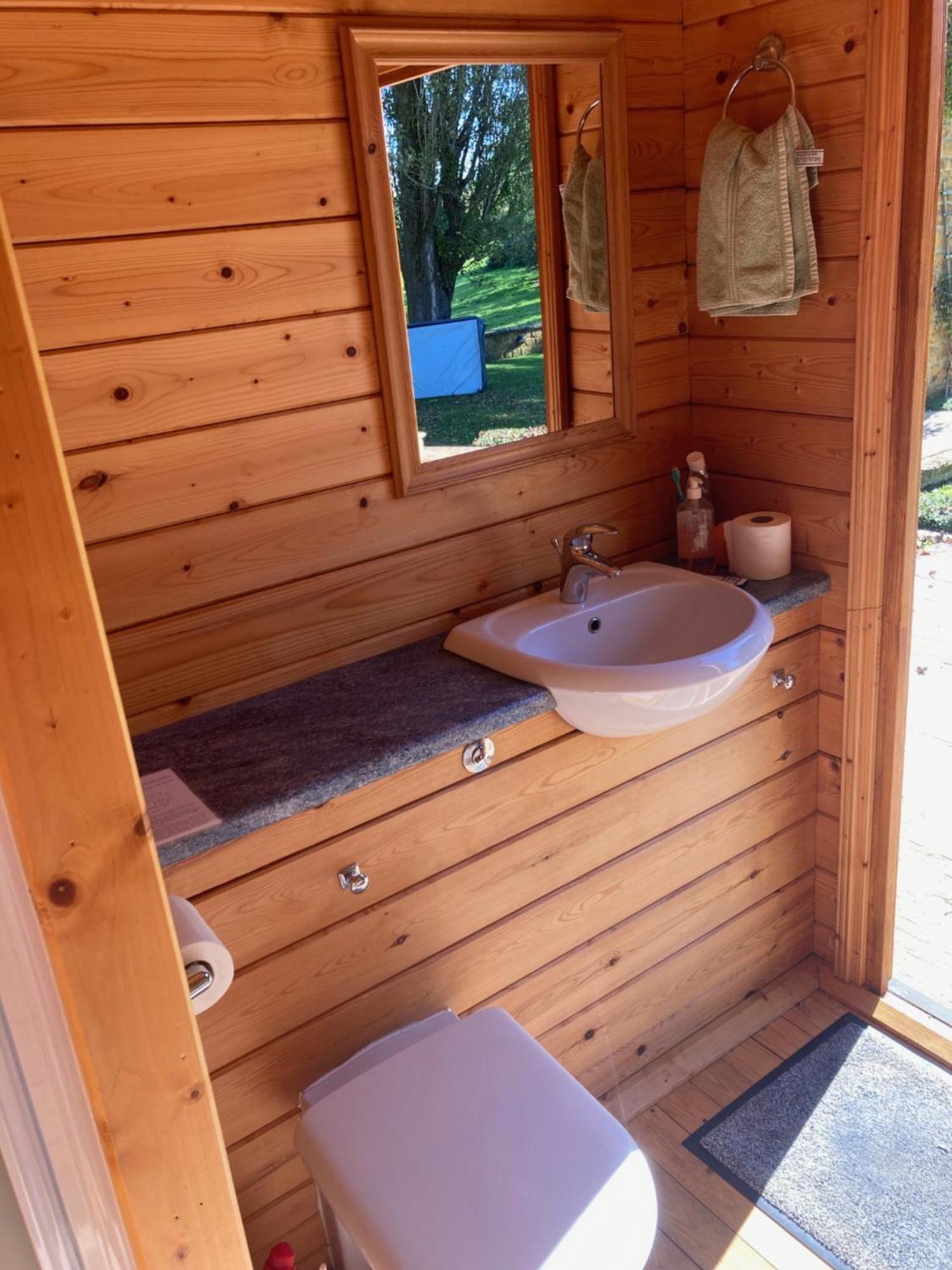Exclusive 2 Bedroom Apartment With Summer House And Hot Tub Daventry Eksteriør billede